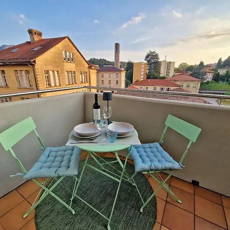 Confortevole Nel Cuore Di *