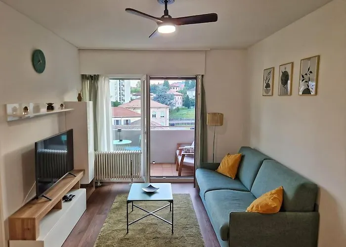 Confortevole Nel Cuore Di *